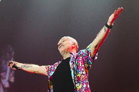 Max Pezzali Performs During The Max Forever Questo Forum Non è Un Albergo Tour In Milan