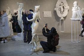 Exhibition of Ukrainian sculptor Anatolii Kushch opens in Kyiv