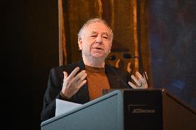 Launch of the UN-JCDecaux Campaign - Neuilly-sur-Seine