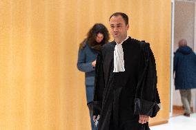 Nicolas Sarkozy’s trial during a break - Paris AJ