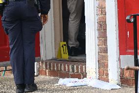 Body Of Man Found Stuffed In Garbage Bags In An Apartment In Kew Gardens Hills Queens New York City