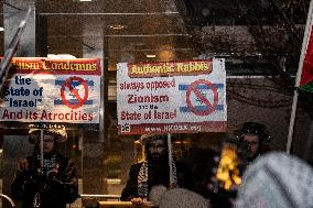 Protester Showed Up At The State Department  To Celebrate The Seizing Fire Deal