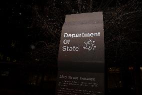 Protester Showed Up At The State Department  To Celebrate The Seizing Fire Deal
