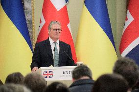 Ukraine and UK sign agreement on centennial partnership