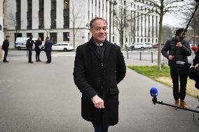 Meeting on pensions at the Ministry of Labour in Paris FA
