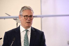 Volodymyr Zelenskyy and Keir Starmer inspect Ukrainian-made drones