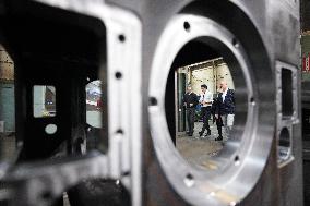 Justin Trudeau Meets with Unifor Local 444 in Windsor - Canada