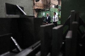 Justin Trudeau Meets with Unifor Local 444 in Windsor - Canada