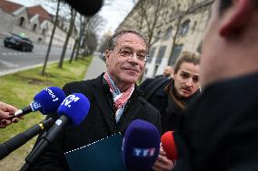 Presser after a meeting on pensions in Paris FA