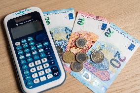 Savings illustration - Paris AJ