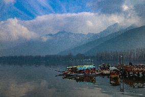 Sunny Weather In Kashmir