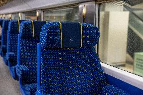 Hong Kong MTR Adds KTT Train To Exhibition