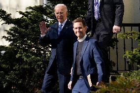 Joe Biden leaves the Church  - Washington