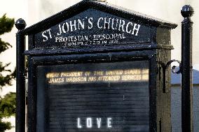 Joe Biden leaves the Church  - Washington