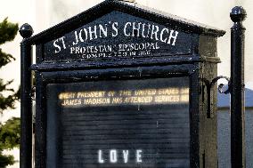 Joe Biden leaves the Church  - Washington