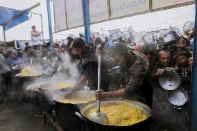 Waiting For Food In Gaza