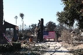 Disaster Areas Of Altadena After The Passage Of Eaton Fire - LA