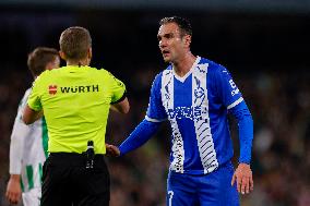 Real Betis v Deportivo Alaves - La Liga EA Sports