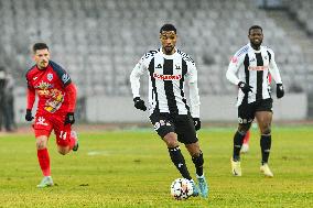 Universitatea Cluj v Gloria Buzau - Romania Superliga