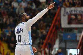 BASKET - Serie A - Napolibasket vs Banco di Sardegna Sassari