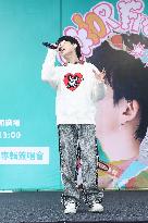 Singaporean Singer Kenny Khoo