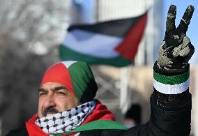 Palestinian Community In Edmonton Celebrates Israel-Hamas Ceasefire In -25C Cold