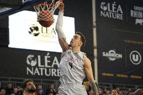 Basketball - La Rochelle V Paris