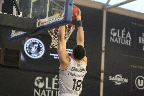 Basketball - La Rochelle V Paris