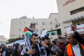 Displaced Residents Return To Their Homes After Over A Year Of Conflic - Gaza