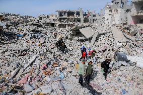 Displaced Residents Return To Their Homes After Over A Year Of Conflic - Gaza