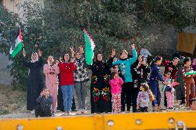 Displaced Residents Return To Their Homes After Over A Year Of Conflic - Gaza