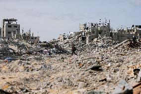 Displaced Residents Return To Their Homes After Over A Year Of Conflic - Gaza