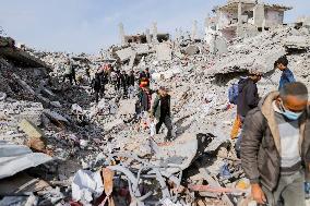 Displaced Residents Return To Their Homes After Over A Year Of Conflic - Gaza