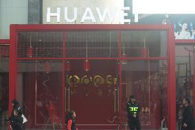 Huawei Pays A Dividend of 81.8 Billion Chinese Yuan in 2024