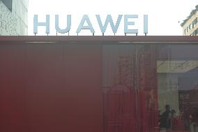 Huawei Pays A Dividend of 81.8 Billion Chinese Yuan in 2024
