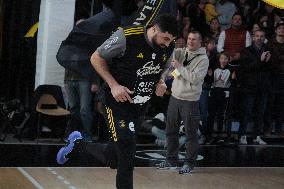 Basketball - La Rochelle V Paris