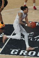 Basketball - La Rochelle V Paris