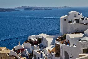 Daily Life On Santorini Island