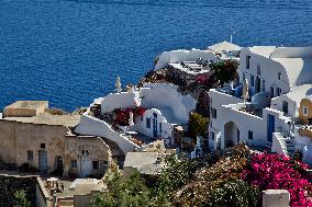 Daily Life On Santorini Island