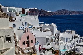 Daily Life On Santorini Island