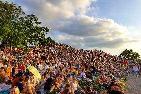 Olympic Mountain In Munich For Free Concert Experience