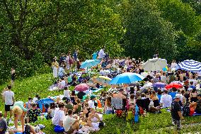 Olympic Mountain In Munich For Free Concert Experience