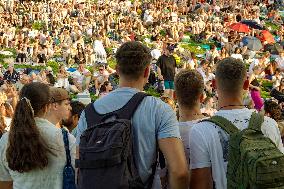 Olympic Mountain In Munich For Free Concert Experience