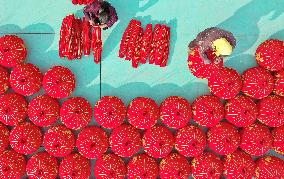 Red Lantern Supply in the Spring Festival Market