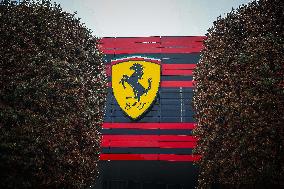 MOTORI - Formula 1 - Tifosi della Ferrari per la prima di Lewis Hamilton sulla Rossa