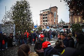 MOTORI - Formula 1 - Ferrari supporters for the first time of Lewis Hamilton on Ferrari F1