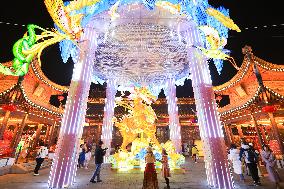 39th Qinhuai Lantern Fair Began in Nanjing
