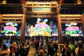 39th Qinhuai Lantern Fair Began in Nanjing