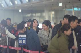 Spring Festival Travel Flight in Hangzhou