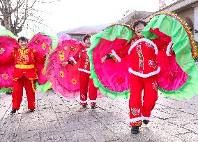 Spring Festival Folk Activity Performance
